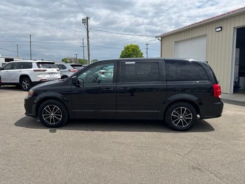 Used 2016 Dodge Grand Caravan SXT FWD image 6