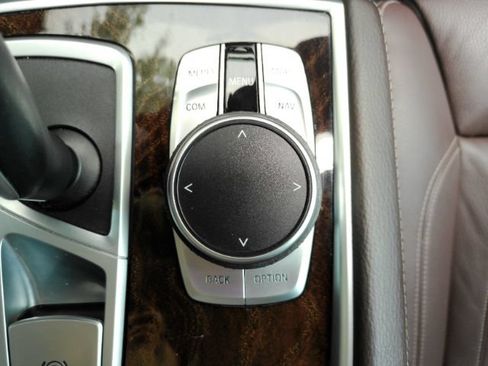 Used 2022 BMW 740i RWD image 50