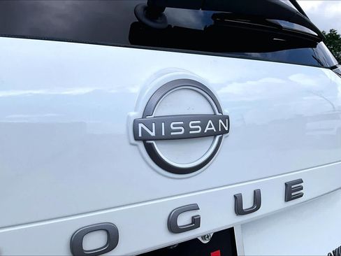 Used 2026 Nissan Rogue S AWD/4WD image 31