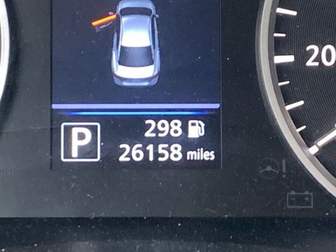 Used 2025 Nissan Sentra S image 9