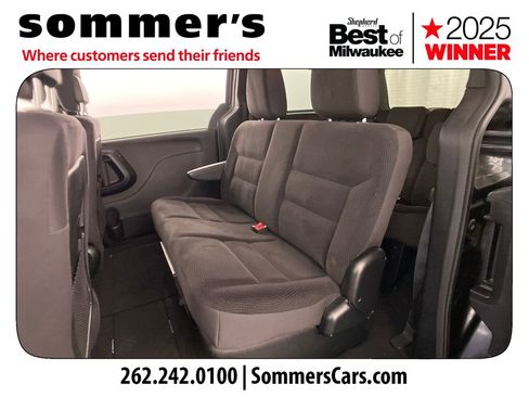 Used 2018 Dodge Grand Caravan SE image 22