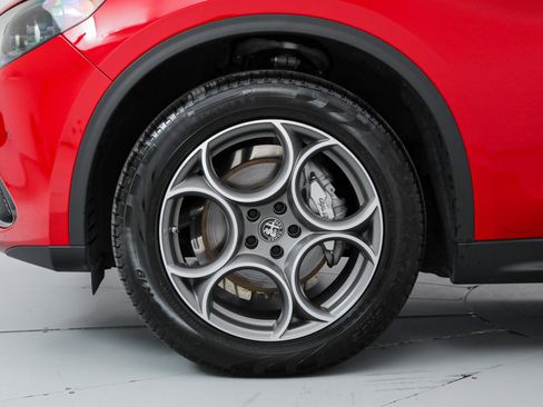 New 2025 Alfa Romeo Stelvio Sprint w/ Convenience Package image 25