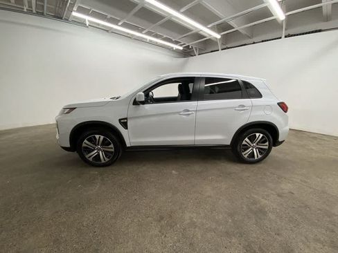 Used 2025 Mitsubishi Outlander Sport ES AWD/4WD image 3