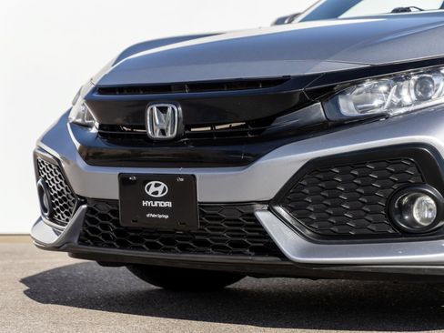 Used 2018 Honda Civic EX image 3