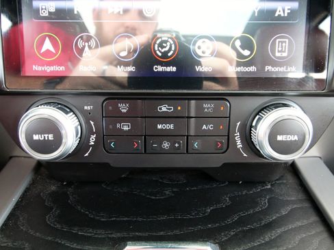 Used 2019 Ford F250 Platinum w/ Platinum Ultimate Package image 33