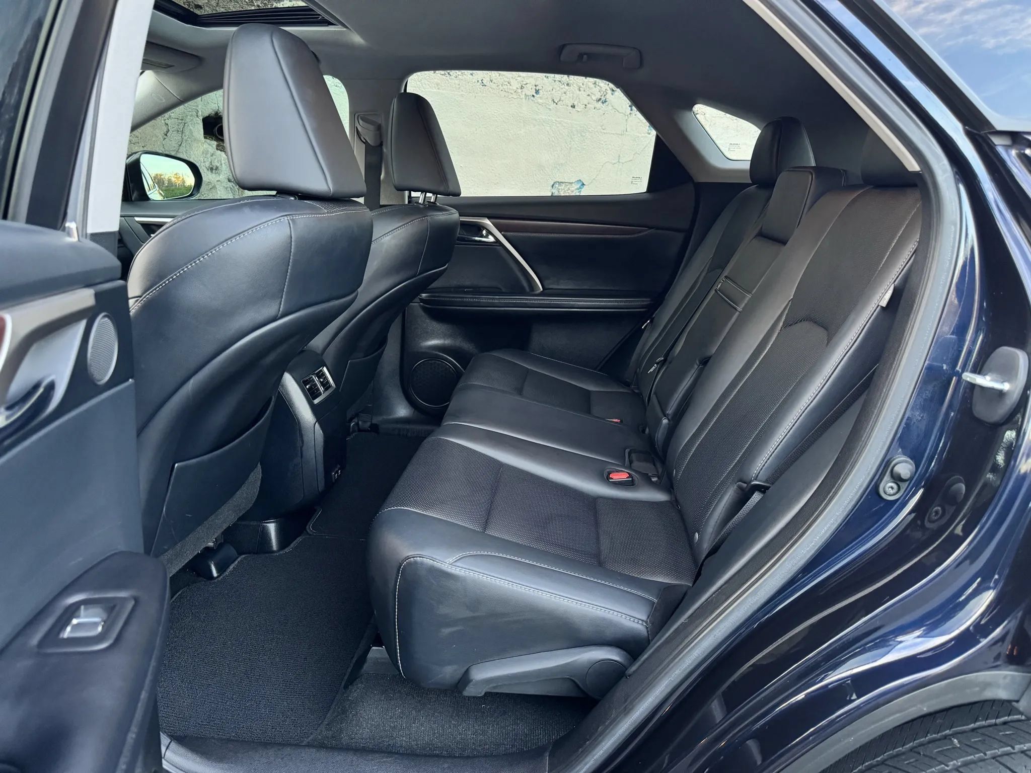 Used 2020 Lexus RX 350 AWD w/ Premium Package image 24