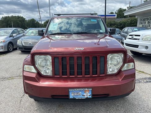 Used 2009 Jeep Liberty Sport w/ Popular Equipment Group AWD/4WD image 2