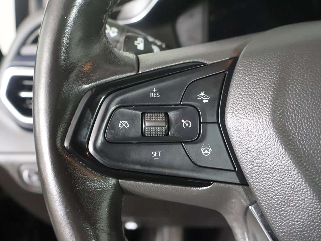 Used 2023 Chevrolet Bolt EUV Premier w/ Sun & Sound Package FWD image 44