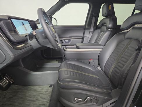 Used 2024 Rivian R1S Adventure AWD/4WD image 20