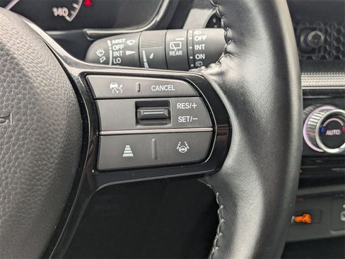 Used 2025 Honda CR-V EX-L image 17