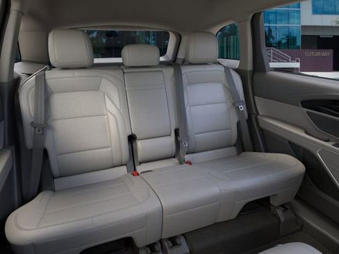 New 2025 Lincoln Nautilus Premier w/ Jet Appearance Package image 11