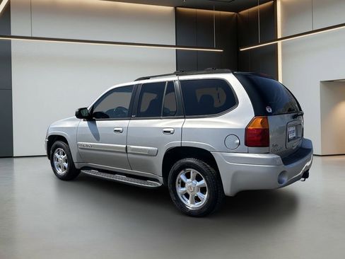 Used 2004 GMC Envoy SLT image 3