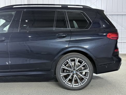 Used 2022 BMW X7 xDrive40i w/ M Sport Package image 13