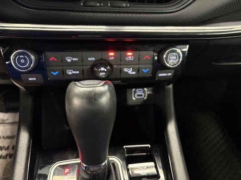 Used 2023 Jeep Compass Latitude w/ Sun and Sound Group AWD/4WD image 28