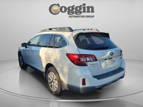 Used 2015 Subaru Outback 2.5i Premium image 2