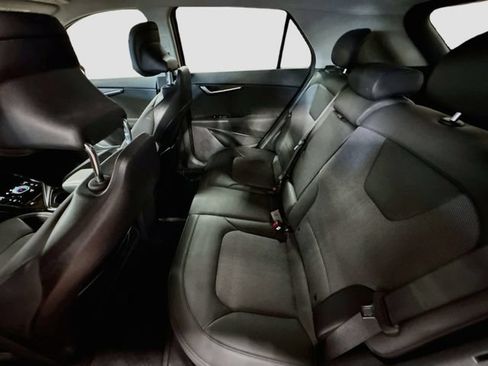 Used 2025 Kia Niro EX w/ EX Cold Weather Package FWD image 25