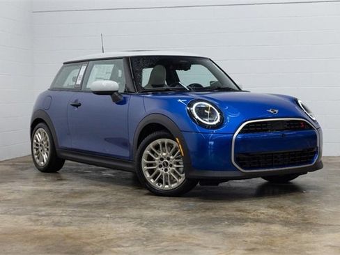 Certified 2025 MINI Cooper S image 5
