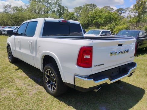 Certified 2025 RAM 1500 Laramie AWD/4WD image 7