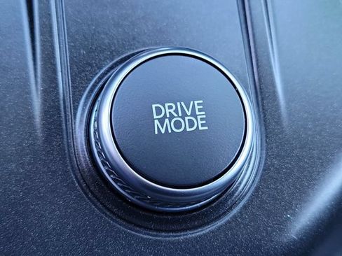Used 2026 Ford Explorer Active w/ Active Comfort Package RWD image 18