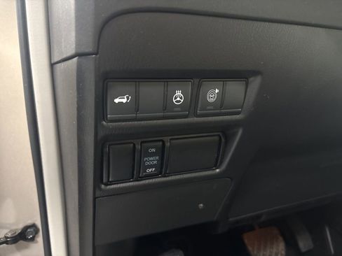 Used 2023 INFINITI QX80 Premium Select w/ All-Season Package RWD image 17