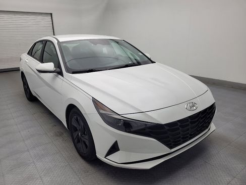 Used 2021 Hyundai Elantra SEL image 13