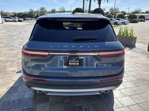 New 2026 Lincoln Corsair Premiere FWD image 3