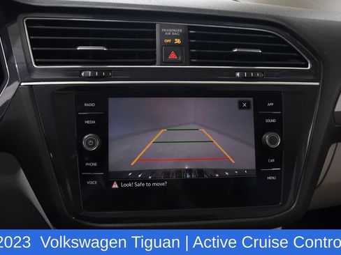 Used 2023 Volkswagen Tiguan SE FWD image 18