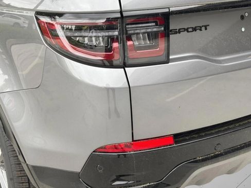 Used 2025 Land Rover Discovery Sport Dynamic SE image 14