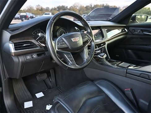 Used 2018 Cadillac CT6 Luxury image 8