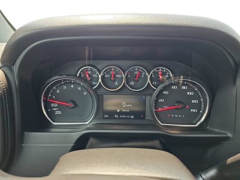 Used 2020 Chevrolet Silverado 1500 LT Trail Boss AWD/4WD image 19