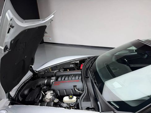 Used 2009 Chevrolet Corvette Convertible w/ Preferred Equipment Group RWD image 10