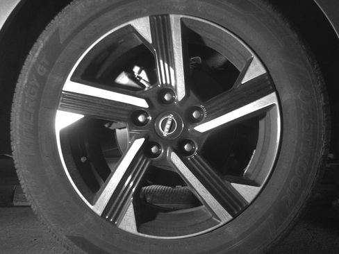 Used 2025 Nissan Sentra SV image 15