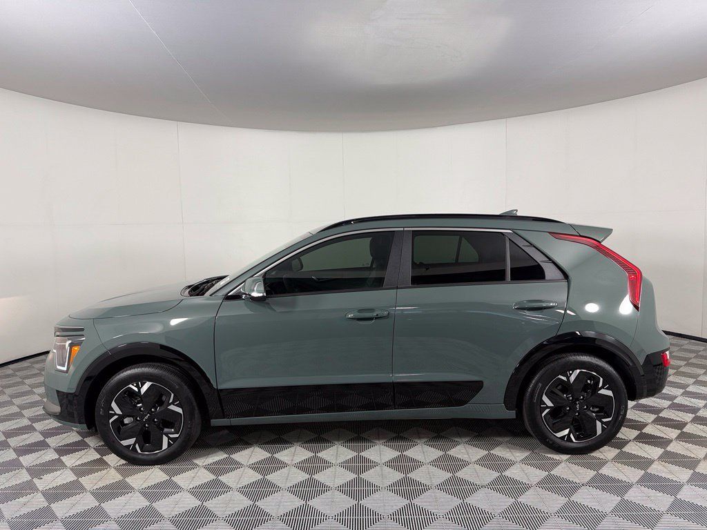 Used 2026 Kia Niro Wind FWD image 11
