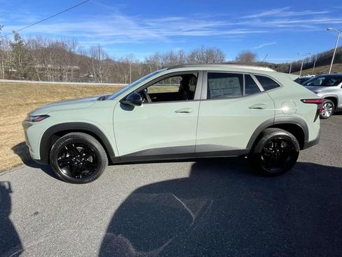 New 2026 Chevrolet Trax ACTIV w/ Driver Confidence Package FWD image 4