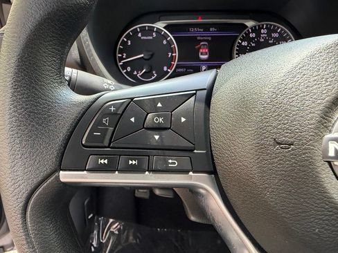 Used 2025 Nissan Sentra SV FWD image 21