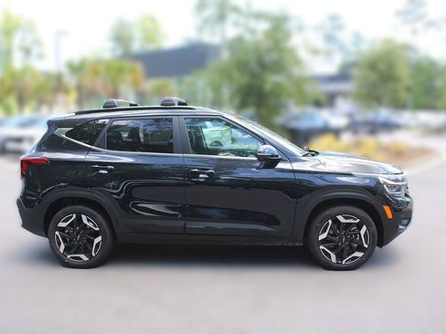 New 2026 Kia Seltos SX w/ SX Sunroof Package AWD/4WD image 14