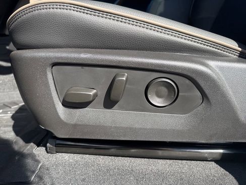 New 2026 GMC Canyon Denali image 22