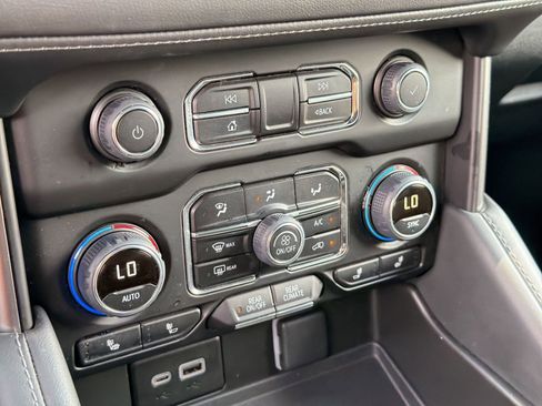 Certified 2023 Chevrolet Tahoe LT w/ Luxury Package image 18