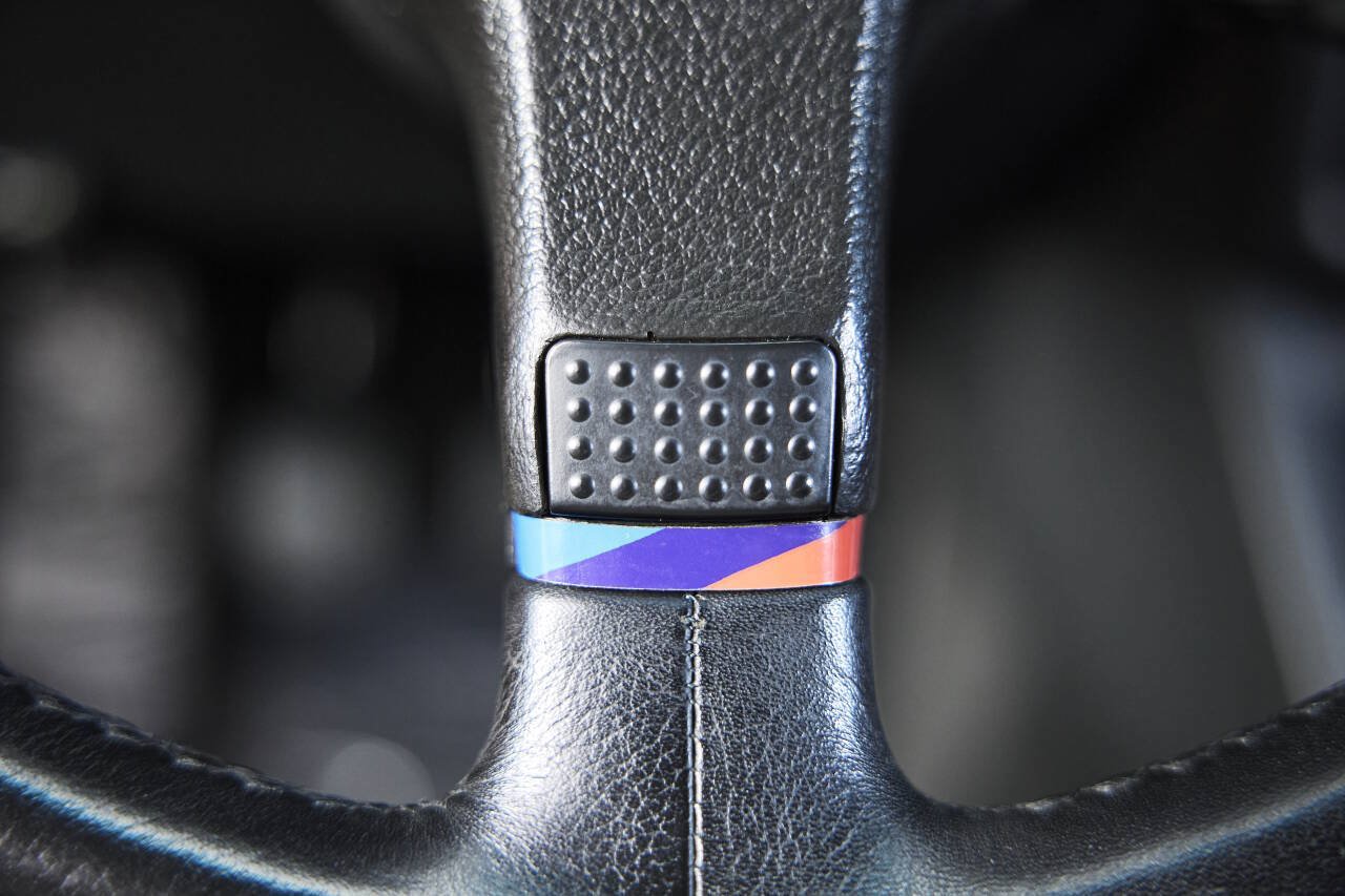 Used 1988 BMW M3 Coupe RWD image 46