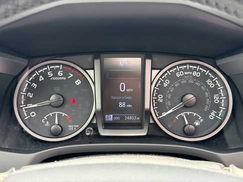 Used 2023 Toyota Tacoma TRD Sport w/ TRD Premium Sport Package AWD/4WD image 31