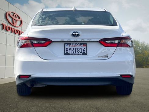 Certified 2021 Toyota Camry LE FWD image 4