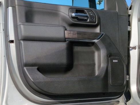 Used 2022 Chevrolet Silverado 2500 LTZ w/ LTZ Convenience Package image 20