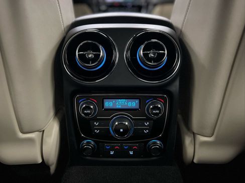 Used 2015 Jaguar XJ AWD/4WD image 18