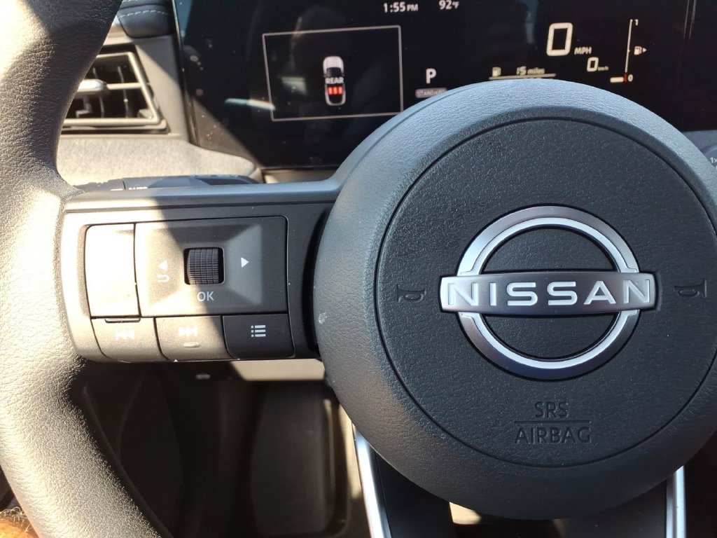 Used 2025 Nissan Kicks SV w/ Illumination Package AWD/4WD image 19