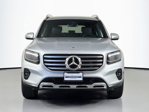 Used 2026 Mercedes-Benz GLB 250 image 2
