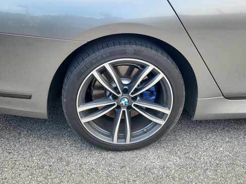 Used 2020 BMW 740i xDrive w/ M Sport Package AWD/4WD image 13