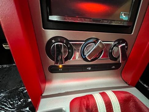 Used 2007 Ford Mustang Shelby GT500 RWD image 28