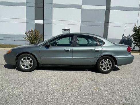Used 2006 Ford Taurus SEL image 8