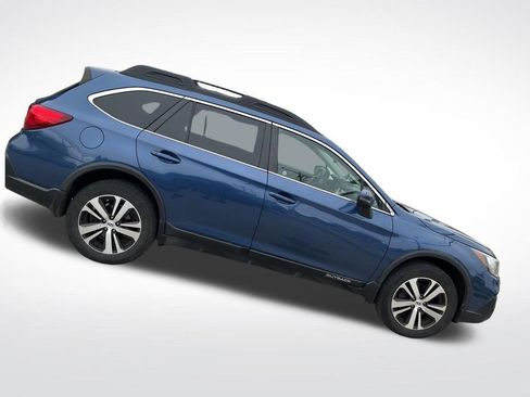 Used 2019 Subaru Outback 2.5i Limited w/ Protection Package #1 image 2