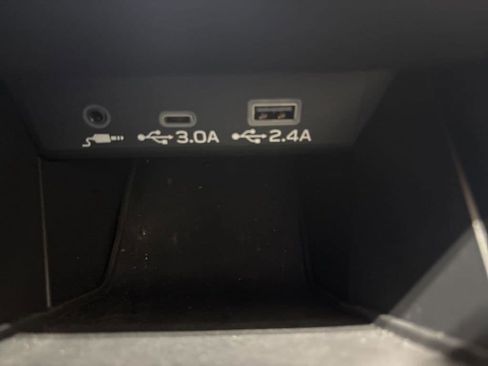 Certified 2025 Subaru Legacy Premium image 27